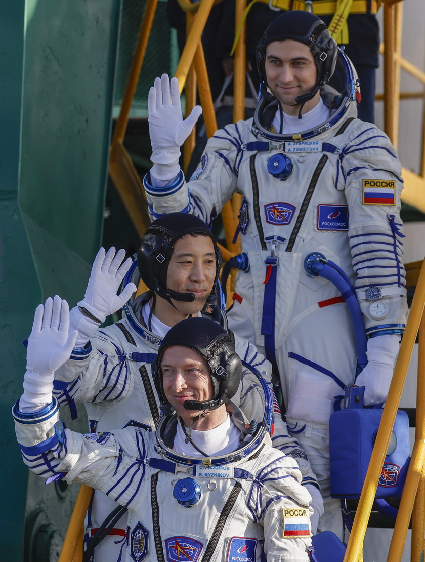 Soyuz MS-27 crew attends send-off ceremony ahead of International Space Station launch