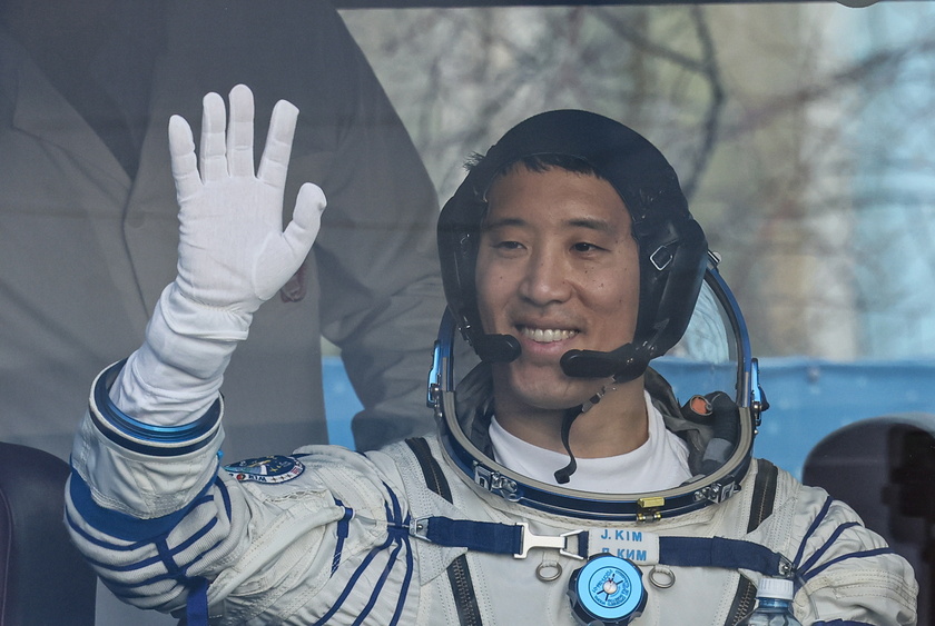 Soyuz MS-27 crew attends send-off ceremony ahead of International Space Station launch