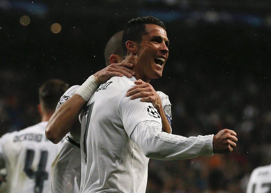 Real Madrid vs Wolfsburg © 