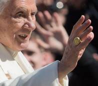 Benedict vows to obey successor on last day as pope