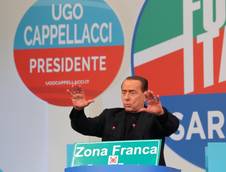 Berlusconi: 'Non ci sono contrasti, non rottamo nessuno'