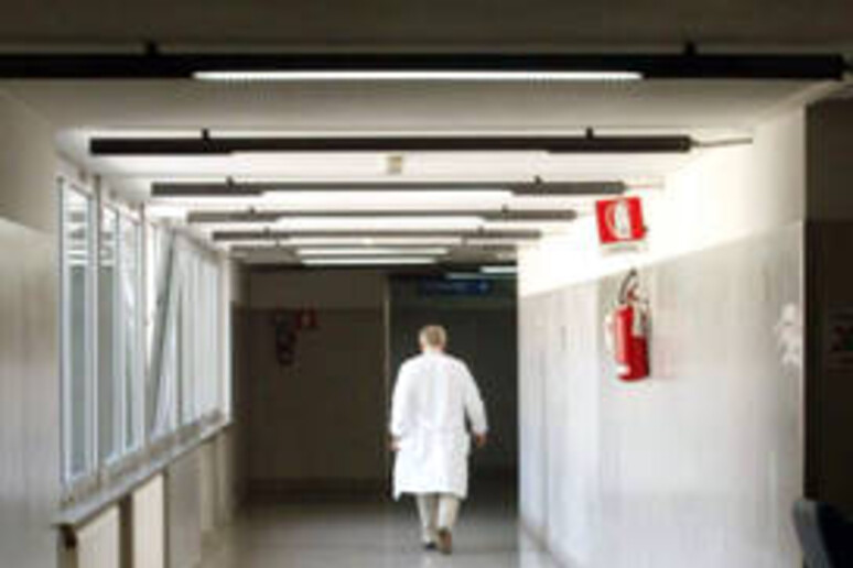 - RIPRODUZIONE RISERVATA