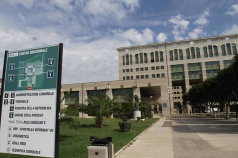 - RIPRODUZIONE RISERVATA