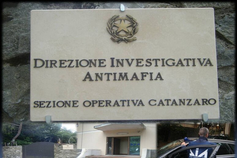 - RIPRODUZIONE RISERVATA