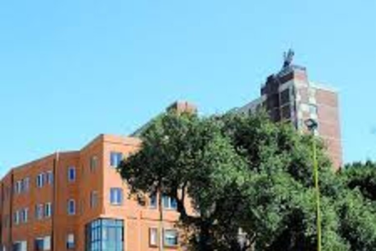 - RIPRODUZIONE RISERVATA