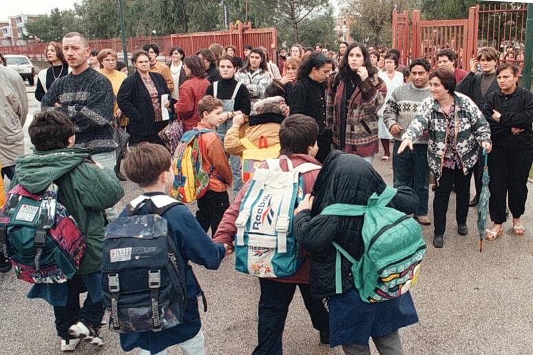 - RIPRODUZIONE RISERVATA
