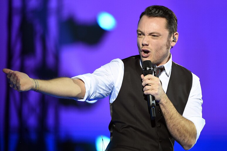 Tiziano Ferro - RIPRODUZIONE RISERVATA