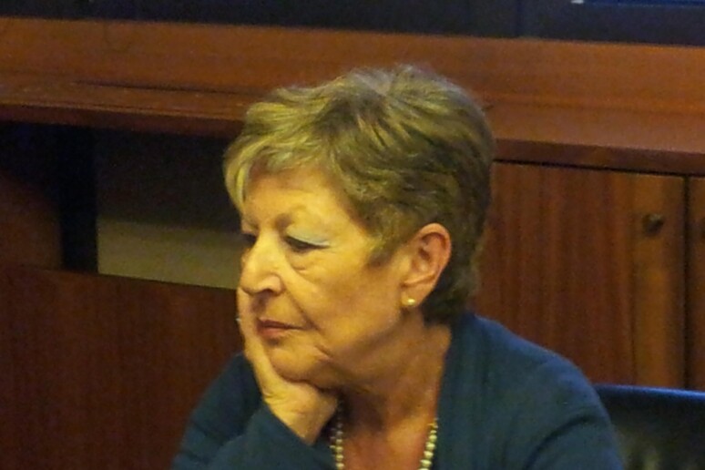 - RIPRODUZIONE RISERVATA