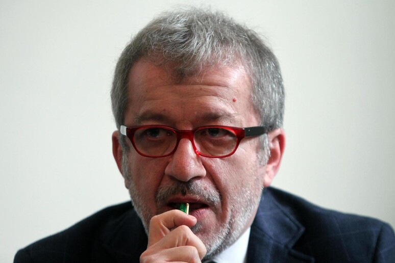 - RIPRODUZIONE RISERVATA