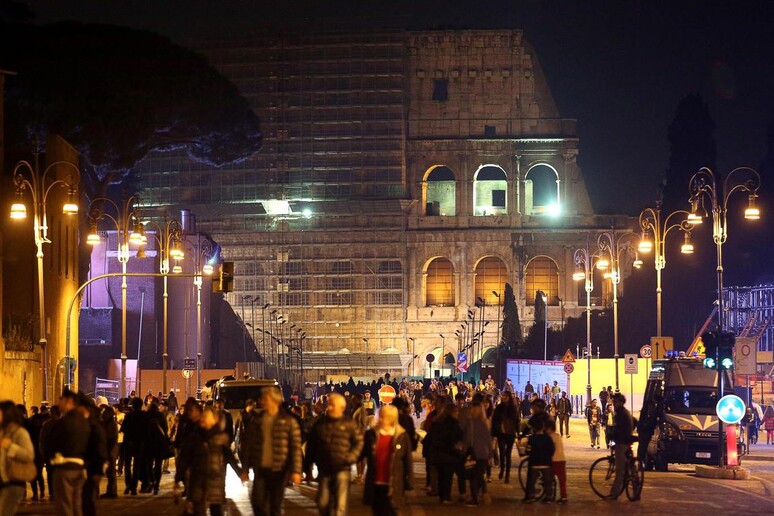 Notte Musei: Colosseo chiuso, mancano volontari - RIPRODUZIONE RISERVATA