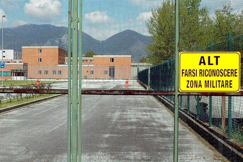 - RIPRODUZIONE RISERVATA