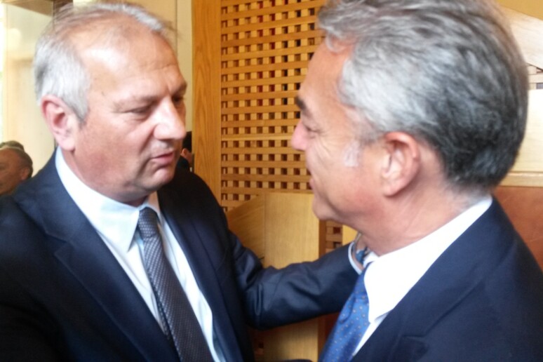 - RIPRODUZIONE RISERVATA
