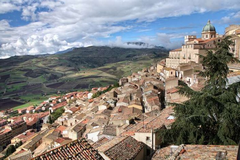 Gangi - RIPRODUZIONE RISERVATA