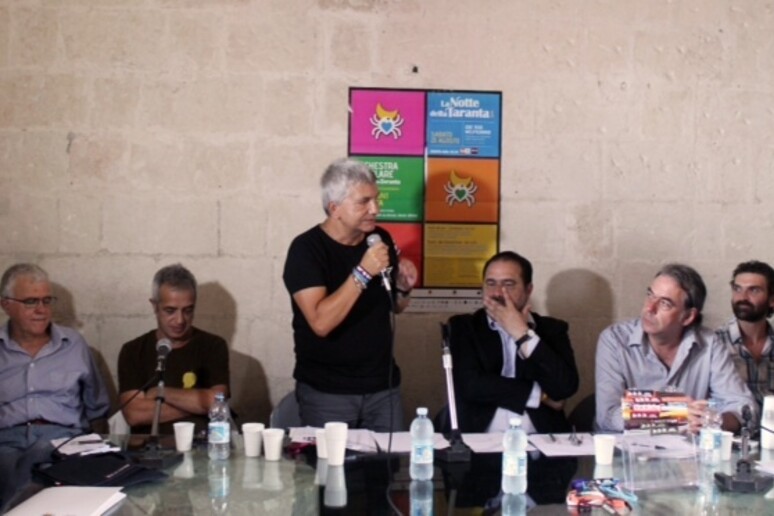 - RIPRODUZIONE RISERVATA