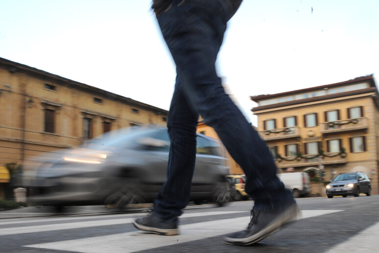 - RIPRODUZIONE RISERVATA