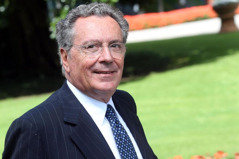 - RIPRODUZIONE RISERVATA