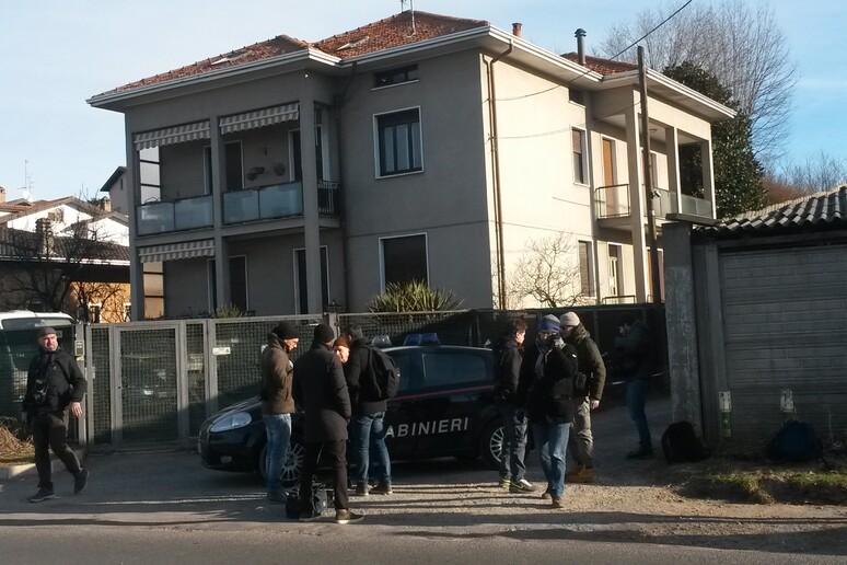 - RIPRODUZIONE RISERVATA
