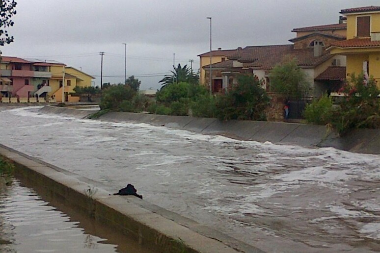 - RIPRODUZIONE RISERVATA