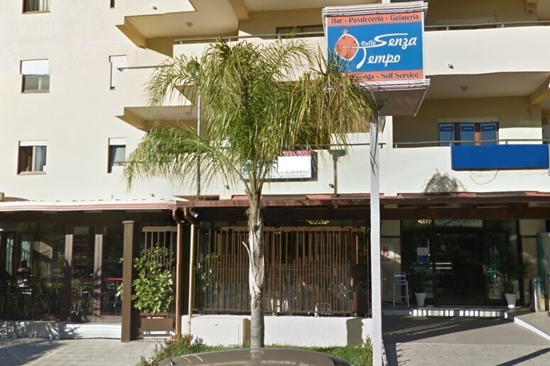 - RIPRODUZIONE RISERVATA