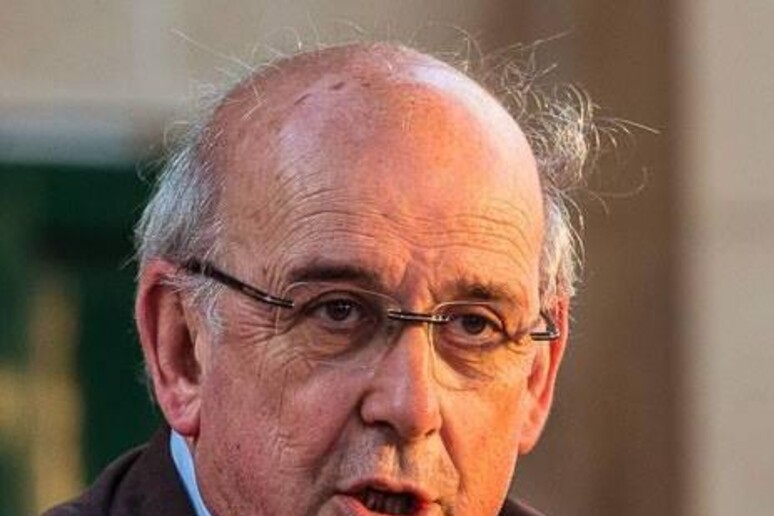 - RIPRODUZIONE RISERVATA