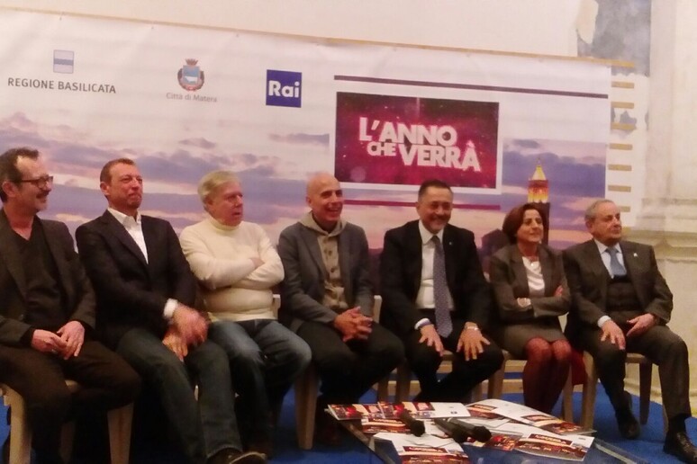 - RIPRODUZIONE RISERVATA