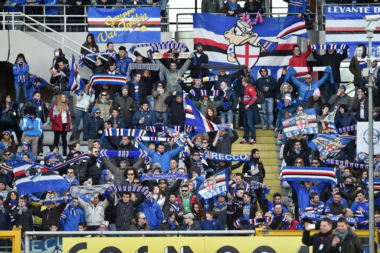 Tifosi Sampdoria - RIPRODUZIONE RISERVATA