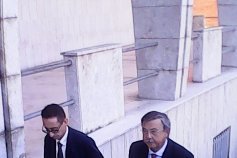 - RIPRODUZIONE RISERVATA