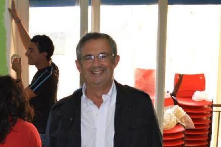- RIPRODUZIONE RISERVATA