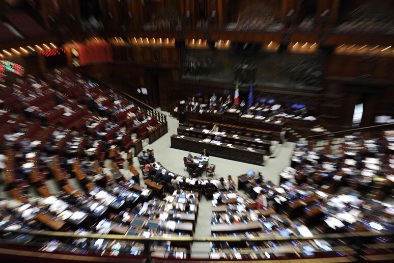 - RIPRODUZIONE RISERVATA