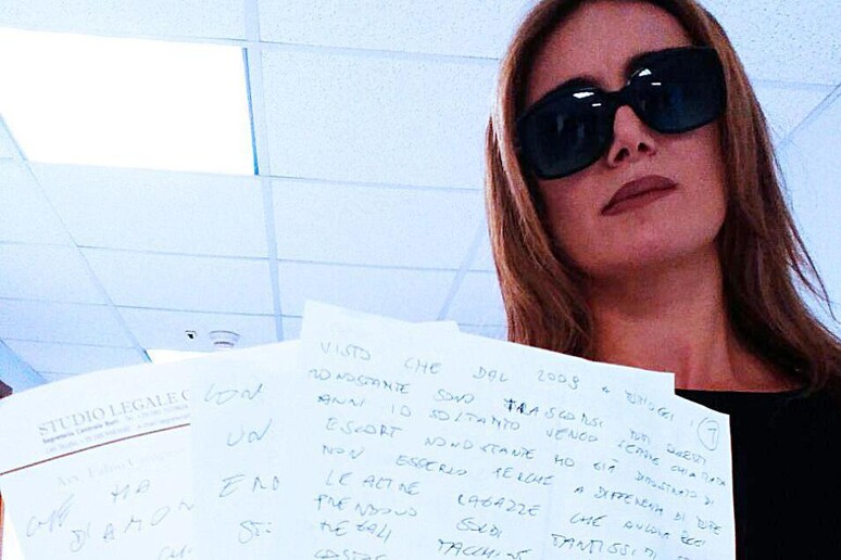 - RIPRODUZIONE RISERVATA