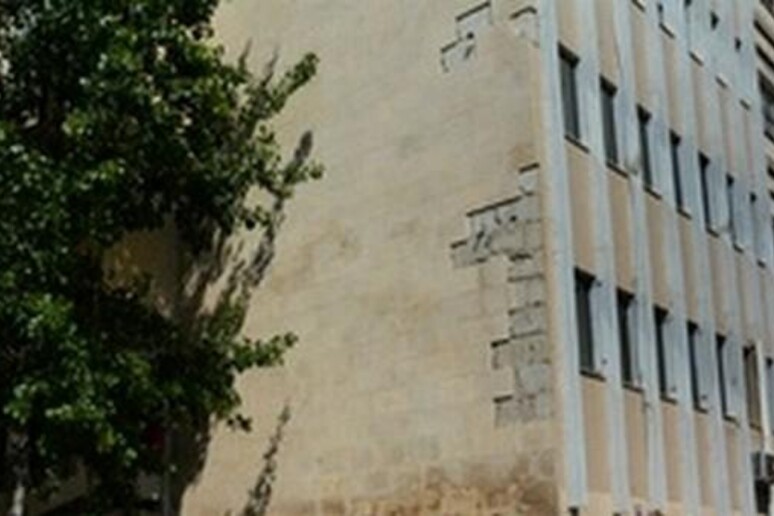 - RIPRODUZIONE RISERVATA