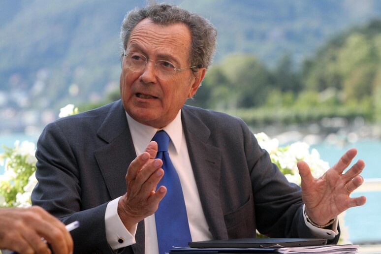 - RIPRODUZIONE RISERVATA