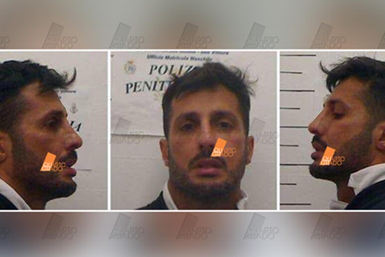 Le foto segnaletiche di Fabrizio Corona trasmesse stasera dalla trasmissione  'Quarto Grado ', in onda  su Retequattro - RIPRODUZIONE RISERVATA