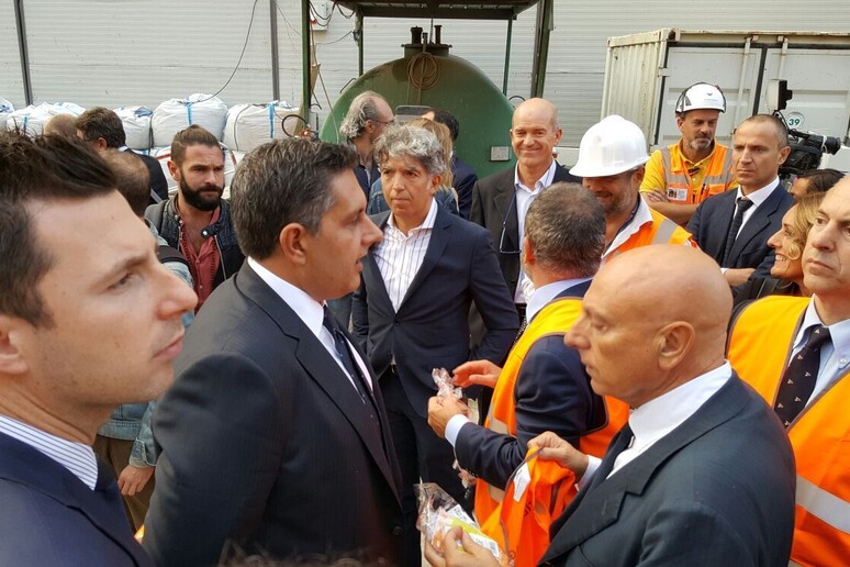 - RIPRODUZIONE RISERVATA