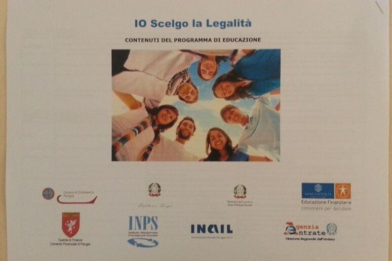 - RIPRODUZIONE RISERVATA