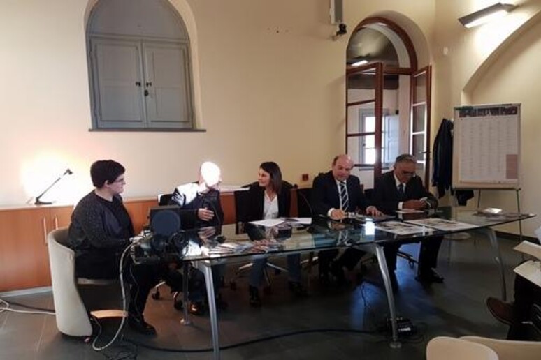 - RIPRODUZIONE RISERVATA