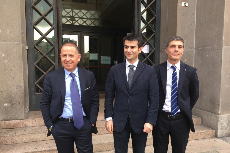 - RIPRODUZIONE RISERVATA