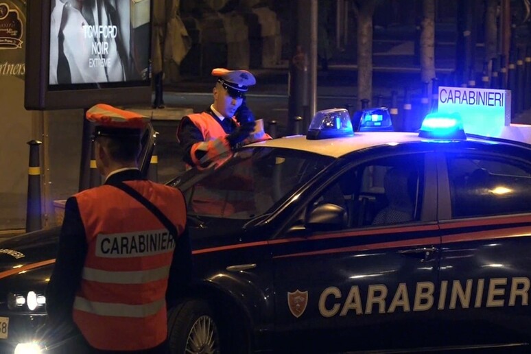 - RIPRODUZIONE RISERVATA