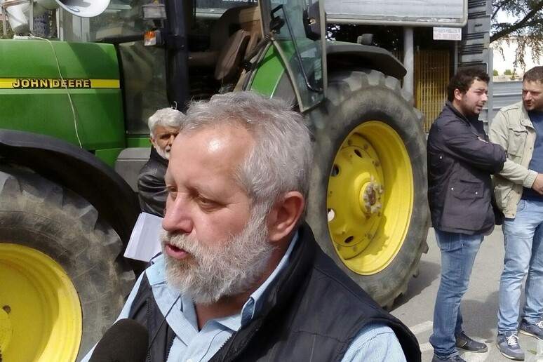 - RIPRODUZIONE RISERVATA