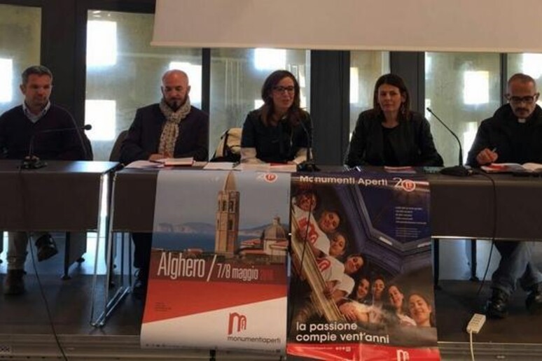 - RIPRODUZIONE RISERVATA