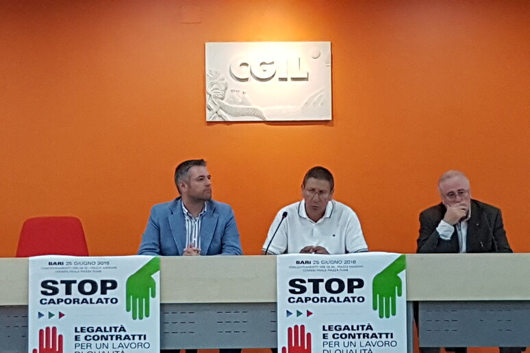 - RIPRODUZIONE RISERVATA