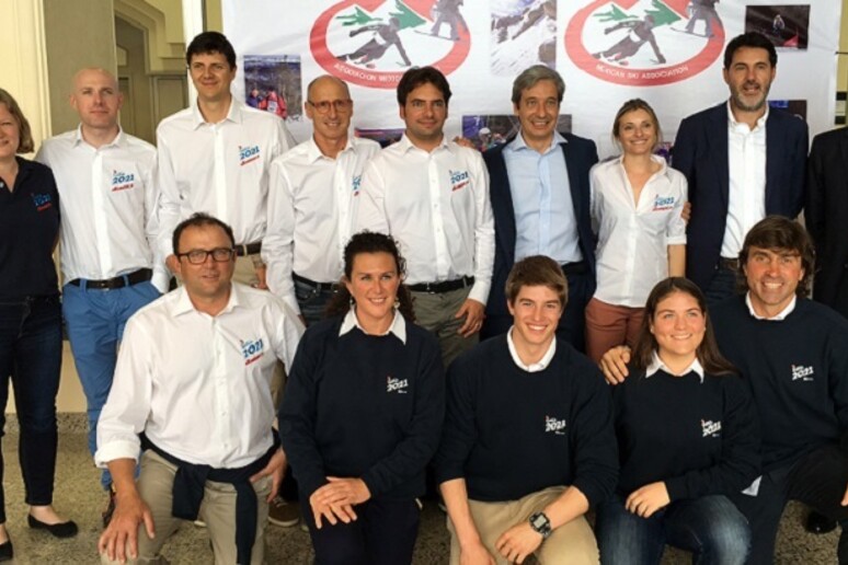 - RIPRODUZIONE RISERVATA