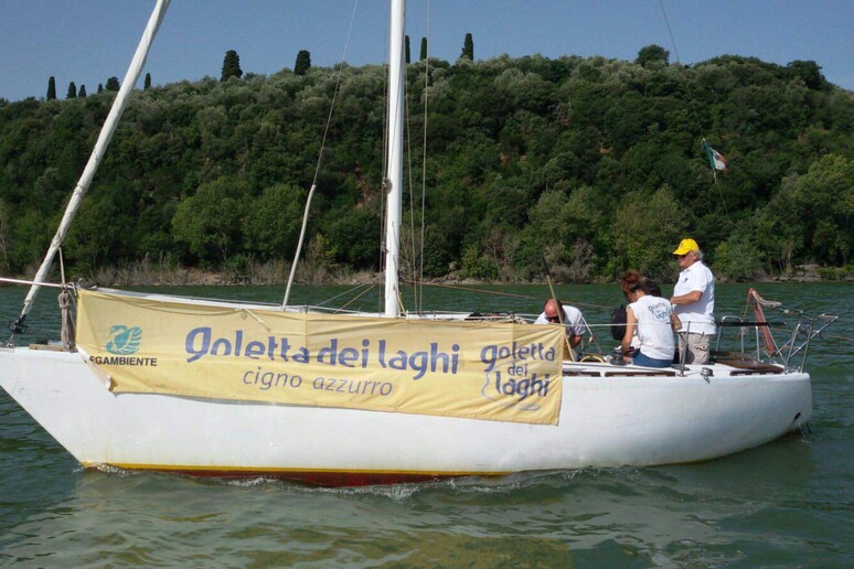 - RIPRODUZIONE RISERVATA