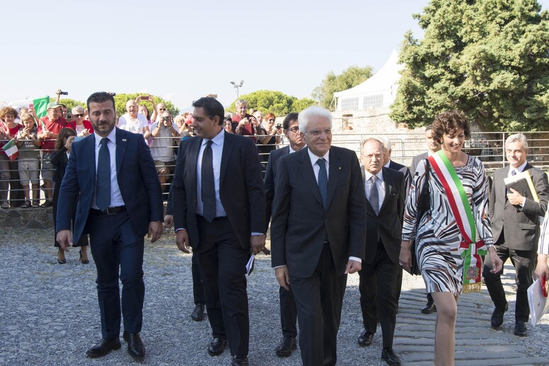 - RIPRODUZIONE RISERVATA