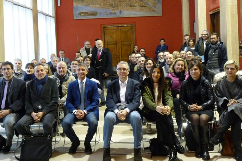 - RIPRODUZIONE RISERVATA