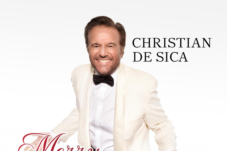 Musica: il Natale swing e ironico di Christian De Sica - RIPRODUZIONE RISERVATA
