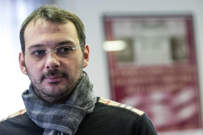 - RIPRODUZIONE RISERVATA