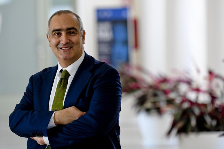 - RIPRODUZIONE RISERVATA