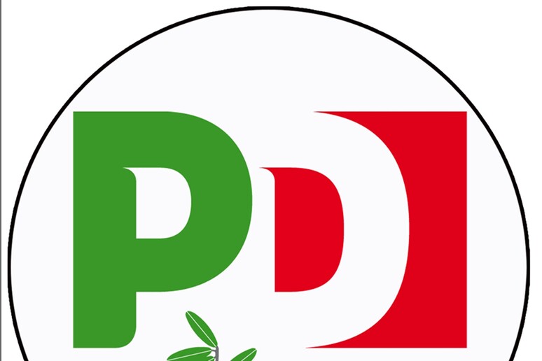 - RIPRODUZIONE RISERVATA