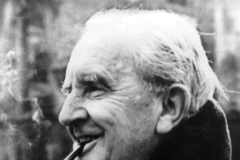 - RIPRODUZIONE RISERVATA